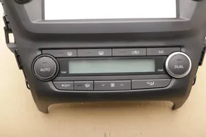 Toyota Avensis T270 Unità principale autoradio/CD/DVD/GPS 86140-05200