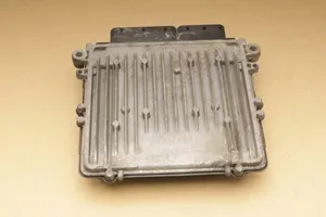 Lancia Voyager Moottorin ohjainlaite/moduuli P68083111AC