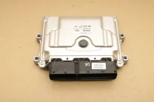 KIA Rio Centralina/modulo del motore 39128-04054