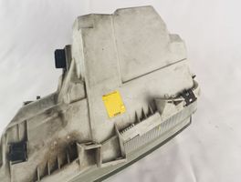 Volkswagen Sharan Lampa przednia 0301048302