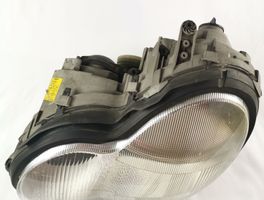 Mercedes-Benz C W203 Lampa przednia A2038200161