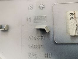 Volkswagen PASSAT B7 Veidrodėlio plastikinė apdaila 3C8857537