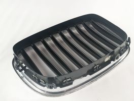 BMW 5 GT F07 Grille calandre supérieure de pare-chocs avant 51137200169