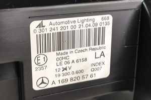 Mercedes-Benz A W169 Lampa przednia A1698205761