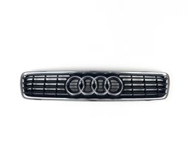 Audi A4 S4 B5 8D Grotelės priekinės 8d0853651r