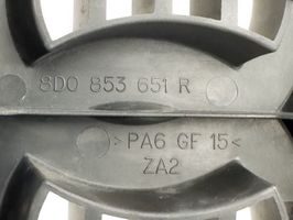 Audi A4 S4 B5 8D Grotelės priekinės 8d0853651r