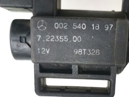 Mercedes-Benz S W220 Turboahtimen magneettiventtiili 0025401897