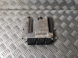 Renault Trafic II (X83) Calculateur moteur ECU 0281014648