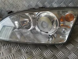 Ford Mondeo Mk III Lampy przednie / Komplet 0301174271