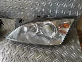 Ford Mondeo Mk III Lampy przednie / Komplet 0301174271