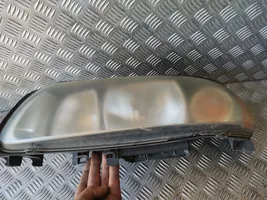 Volvo S60 Lampa przednia 30698825