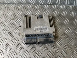 Opel Astra H Calculateur moteur ECU 0281011943