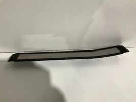 Mercedes-Benz E W211 Moldura protectora del borde trasero A2116801635