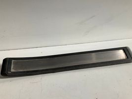 Mercedes-Benz E W211 Rivestimento posteriore minigonna laterale A2116801635