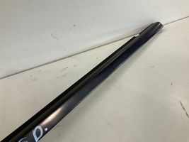 Mercedes-Benz E W211 Rivestimento laterale del portellone posteriore/bagagliaio 