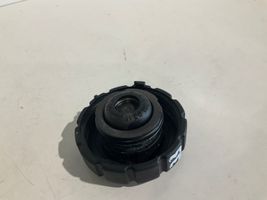 Mercedes-Benz E W211 Vase d'expansion / bouchon de réservoir de liquide de refroidissement 2105010715