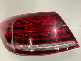 Mercedes-Benz E C207 W207 Lampa tylna A2079063300