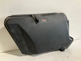 Mercedes-Benz E W211 Coperchio scatola dei fusibili A2115400182