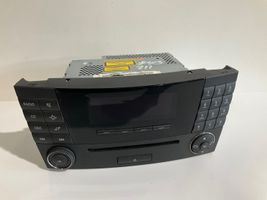 Mercedes-Benz E W211 Unità principale autoradio/CD/DVD/GPS A2118209889