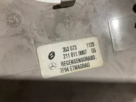 Mercedes-Benz E W211 Klappe Deckel Dachhimmel 2118110007