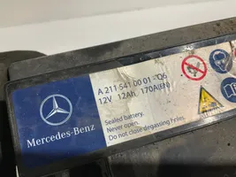 Mercedes-Benz E W211 Batería A2115410001