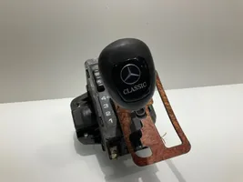 Mercedes-Benz E W210 Vaihteenvalitsimen verhoilu A1402670837