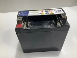 Mercedes-Benz E W211 Batteria A0009827008