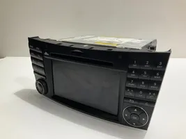 Mercedes-Benz CLS C219 Radio/CD/DVD/GPS-pääyksikkö A2199001100