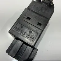 Mercedes-Benz E W211 Interruttore del pedale del freno 0015454009