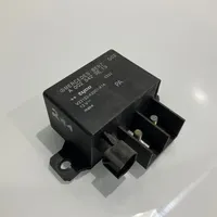 Mercedes-Benz E W211 Charging relay A0025423819