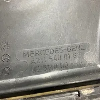 Mercedes-Benz E W211 Couvercle de boîte à fusibles A2115400182