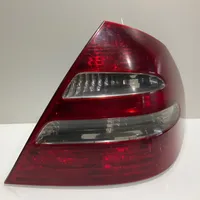 Mercedes-Benz E W211 Luci posteriori A2118200464