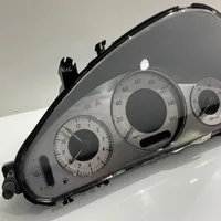 Mercedes-Benz E W211 Tachimetro (quadro strumenti) A2115404948