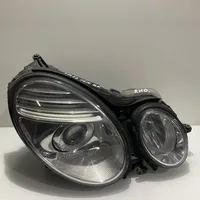 Mercedes-Benz E W211 Lampa przednia 