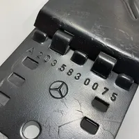 Mercedes-Benz E W211 Set di attrezzi A2035830075