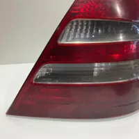 Mercedes-Benz E W211 Aizmugurējais lukturis virsbūvē A2118200464