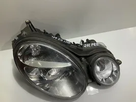 Mercedes-Benz E W211 Lampa przednia 