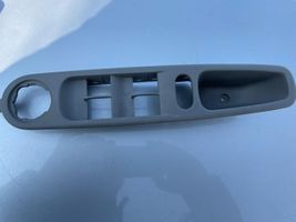 Renault Zoe Autres éléments de garniture porte avant 254008973R