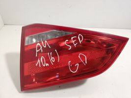 Audi A4 S4 B8 8K Lampy tylnej klapy bagażnika 8K5945094D