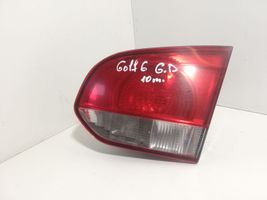 Volkswagen Golf VI Lampy tylnej klapy bagażnika 5K0945108