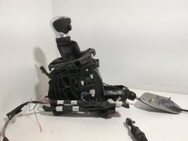 Toyota C-HR Palanca/selector de cambios (interno) 75G588