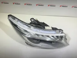 Mercedes-Benz V Class W447 Lampa przednia A4479069800