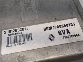 Renault 21 Sterownik / Moduł ECU 7700749944