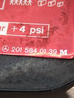 Mercedes-Benz 190 W201 Sportello del serbatoio del carburante 2015840139