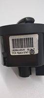 Volkswagen PASSAT B6 Autres commutateurs / boutons / leviers 1K0941431N