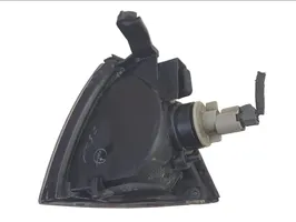 Nissan Primera Indicatore di direzione anteriore 6R019524