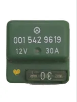 Mercedes-Benz C W202 Kita rėlė 0015429619