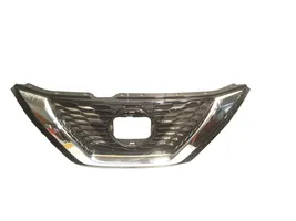 Nissan Qashqai Grille calandre supérieure de pare-chocs avant 62310HV01