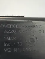Mercedes-Benz S W220 Mantu nodalījums A2206890091