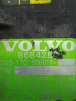 Volvo V70 Kompresor / Sprężarka klimatyzacji A/C 8684288